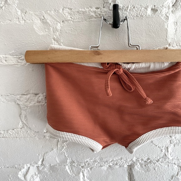 ZULU & ZEPHYR ribbed swim suit - Picture 2 of 5